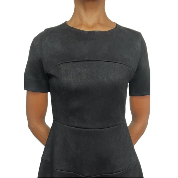 FRNCH || SIZE:M || BLACK || FAUX SUEDE || SHORT SLEEVE MIDI DRESS - Picture 3 of 8